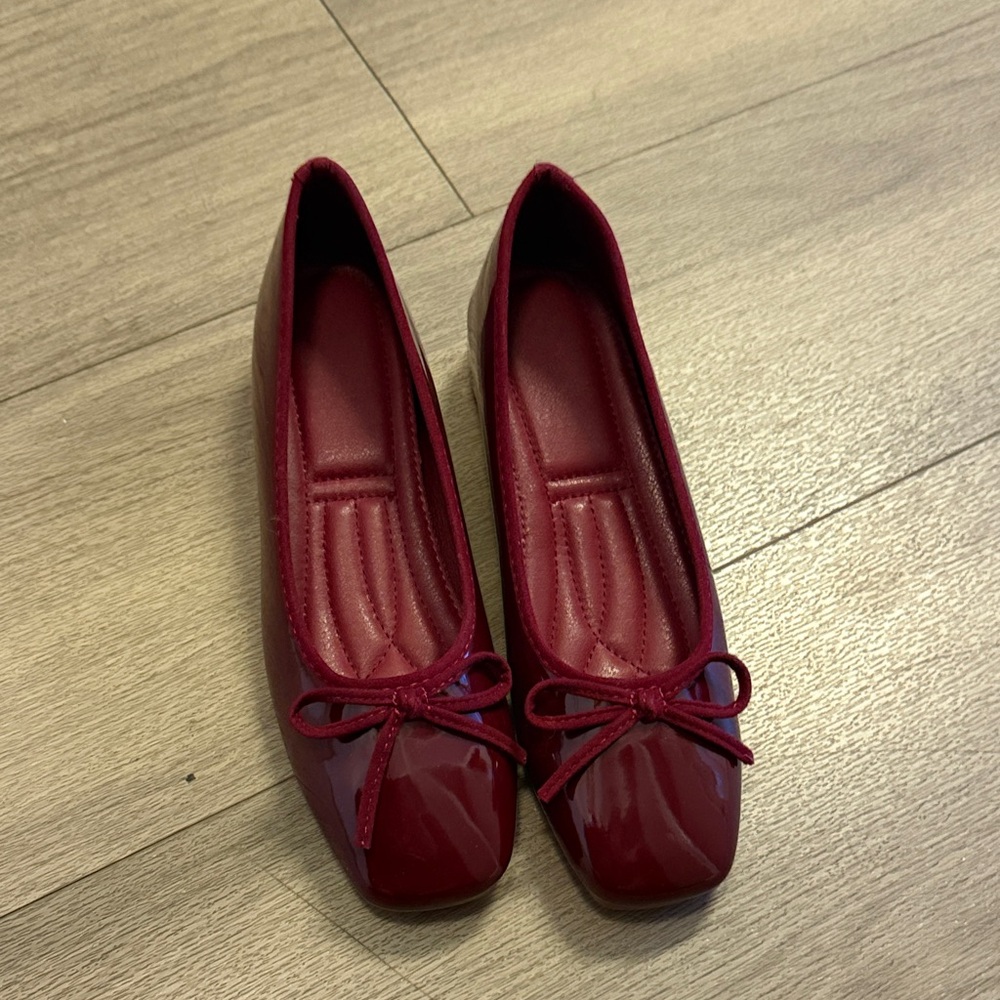 Elegant Burgundy Ballet Flats